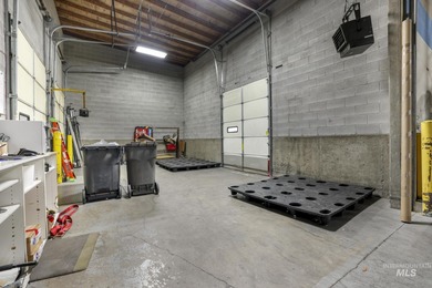 A rare opportunity to acquire a large-scale, rail-served - photo 13