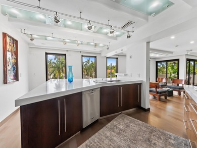 Experience the pinnacle of waterfront luxury in this exquisite - photo 15