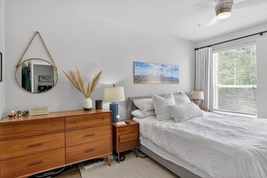 Move-In Ready 2-Bed/2-Bath Condo - Walking Distance to UF and UF - photo 21