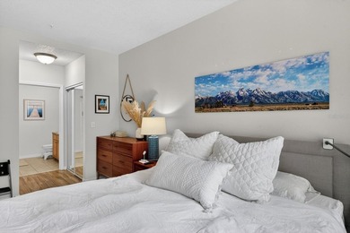 Move-In Ready 2-Bed/2-Bath Condo - Walking Distance to UF and UF - photo 23