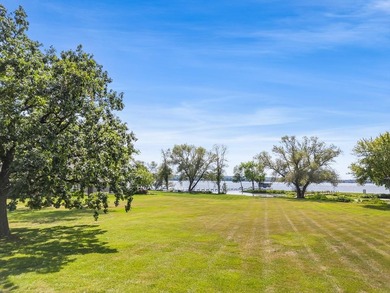 Rare opportunity to own an extraordinary vacant lot on Green - photo 30