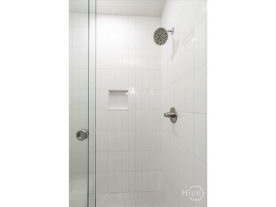 Welcome to 1609 Meadow Lakes Drive This exceptional 6-bedroom - photo 37
