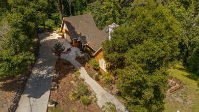 Looking like a home straight out of a fairytale, this beautiful - photo 43