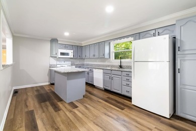 If you've been searching for a move-in ready home with room to - photo 8