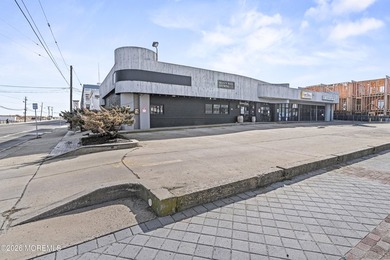 One of a kind Beachside, Ocean Block Strip Center located on the - photo 1