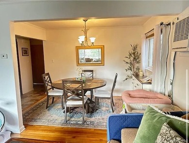 Located in the heart of Springfield Gardens, this - photo 3