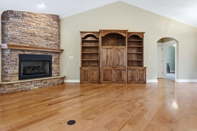 Situated on the 4th fairway of Granada Golf Course in the heart - photo 11