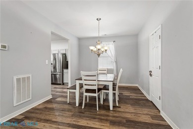 Fabulously spacious Home ideally located in Courthouse Square - photo 11