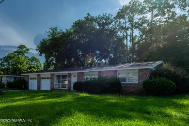 Short Sale - Subject to Lender Approval. Opportunity awaits in - photo 3