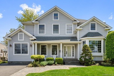 Nassau Shores waterfront living at its finest. Built in 2009 - photo 1