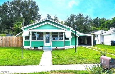 Caloosahatchee River Home For Sale in Fort Myers Florida