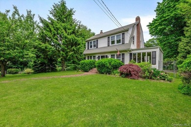 Welcome to 36 Seaview Avenue - a truly magnificent colonial - photo 3