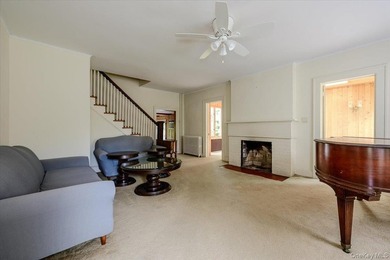 Welcome to 36 Seaview Avenue - a truly magnificent colonial - photo 4