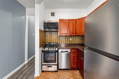BACK IN MARKET!!Welcome to East Williamsburg, a rare 2bedroom - photo 5