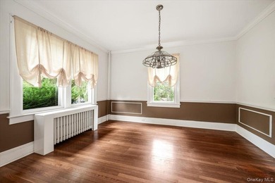 Welcome to 36 Seaview Avenue - a truly magnificent colonial - photo 7