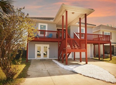 Coastal living at its finest! This Multi family remarkable - photo 3