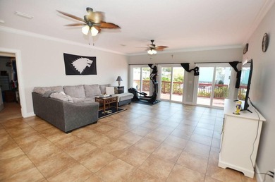 Coastal living at its finest! This Multi family remarkable - photo 5