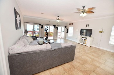 Coastal living at its finest! This Multi family remarkable - photo 8