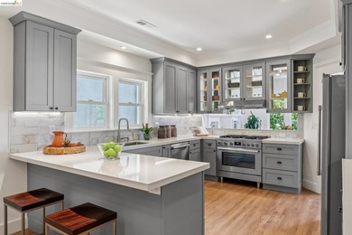 Refined North Berkeley Craftsman with Legal ADU, Private Garden - photo 16
