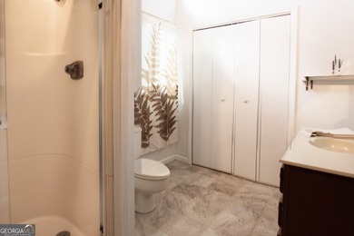Rare opportunity to own a beautifully renovated historic - photo 17