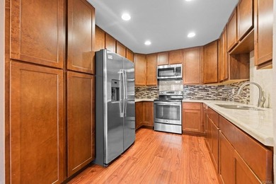 Wonderful Opportunity!! In the sought-after Mission Green - photo 2
