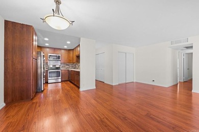 Wonderful Opportunity!! In the sought-after Mission Green - photo 4