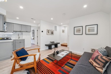 Refined North Berkeley Craftsman with Legal ADU, Private Garden - photo 32
