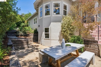 Refined North Berkeley Craftsman with Legal ADU, Private Garden - photo 39