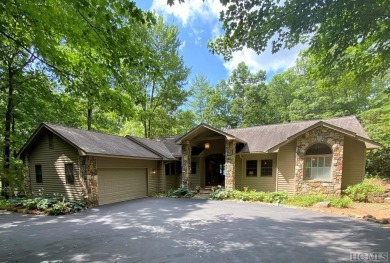 Lake Toxaway Home For Sale in Lake Toxaway North Carolina