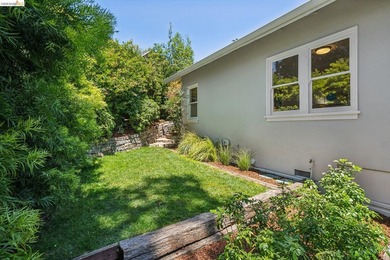 Refined North Berkeley Craftsman with Legal ADU, Private Garden - photo 42