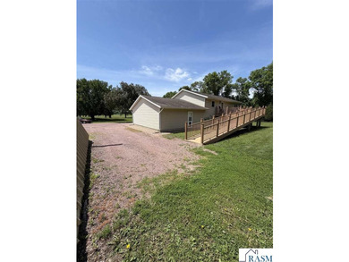 Looking for a move-in-ready hobby farm? This one-owner - photo 49