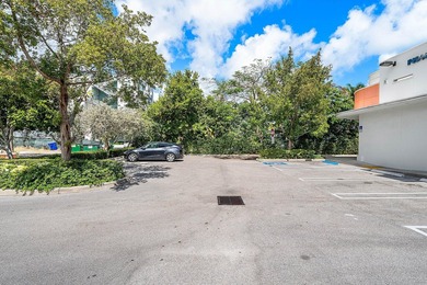 124 NE 5th Ave offers a rare opportunity to acquire a - photo 9