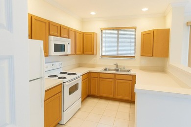 Welcome to this 2-bedroom, 2-story townhouse with garage and new - photo 10