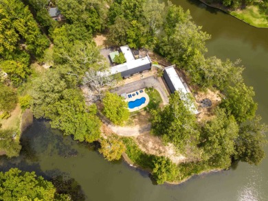 Lake Home For Sale in Memphis, Tennessee