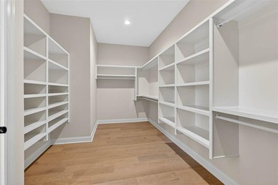 Beautiful 4 bedroom 3.5 bath home with dedicated office/den or - photo 19