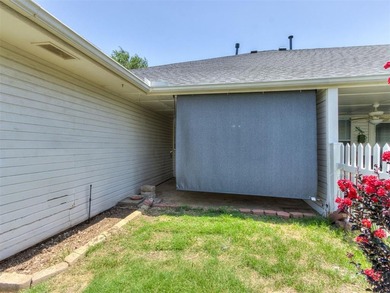Welcome to Jeffersons Garden! This beautifully maintained - photo 22
