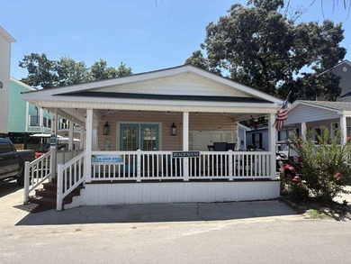 Bright and roomy 3BR/2BA cottage, fully furnished, is located - photo 7