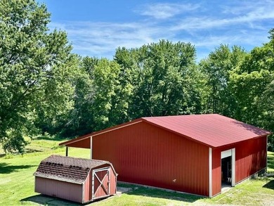 Situated on 5.2 acres+/- with stocked pond and country living - photo 37