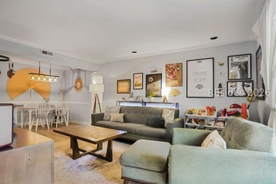 This first-floor 2BR/2BA villa in Palmetto Commons presents a - photo 4