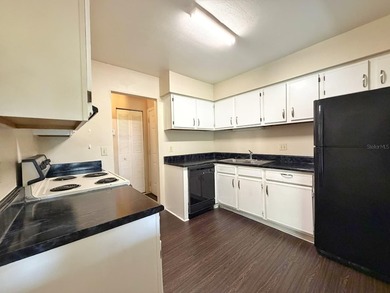 Location doesn't get better than this-- this community has it - photo 10