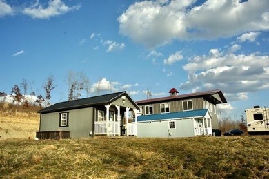 (private lake, pond, creek) Home For Sale in Waverly Ohio