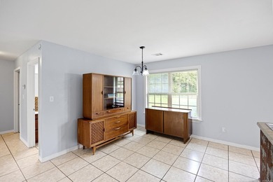 BACK ON THE MARKET - NO FAULT OF THE SELLERS! Don't miss this - photo 9
