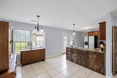 BACK ON THE MARKET - NO FAULT OF THE SELLERS! Don't miss this - photo 10