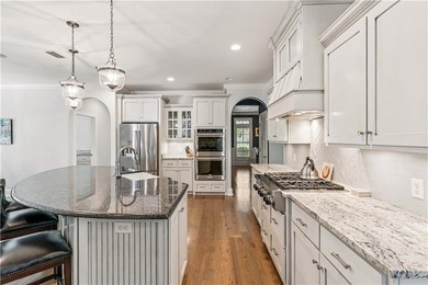 Welcome to 306 Broadway, an exceptional Southend retreat ideally - photo 20