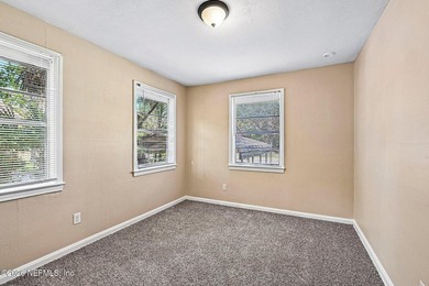 Calling all investors and savvy buyers! This 3-bedroom, 2-bath - photo 21