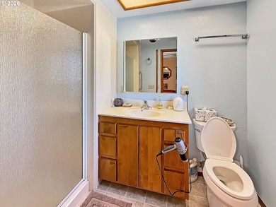 Oceanfront Oasis Home with Stunning Panoramic Views from inside - photo 22