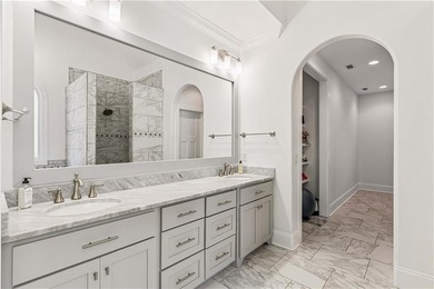 Welcome to 306 Broadway, an exceptional Southend retreat ideally - photo 25