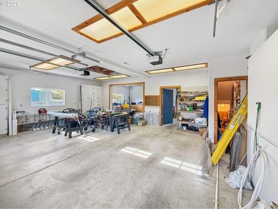 Oceanfront Oasis Home with Stunning Panoramic Views from inside - photo 31