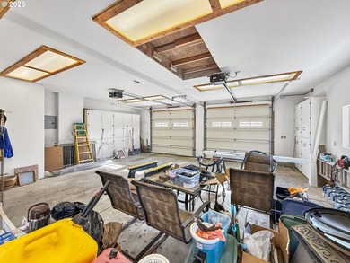 Oceanfront Oasis Home with Stunning Panoramic Views from inside - photo 32
