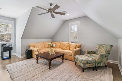 Welcome to 306 Broadway, an exceptional Southend retreat ideally - photo 36